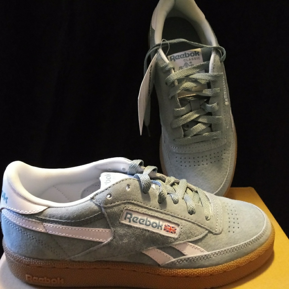Men shies
